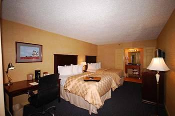 Newbury Inn Brookfield Экстерьер фото